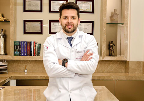 Dr. Carlos Seme Nejm Júnior: Angiologista e cirurgião vascular
